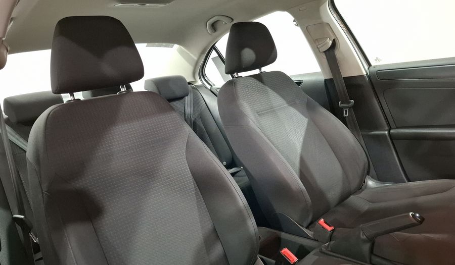 Volkswagen Jetta 2.0 MT Sedan 2017