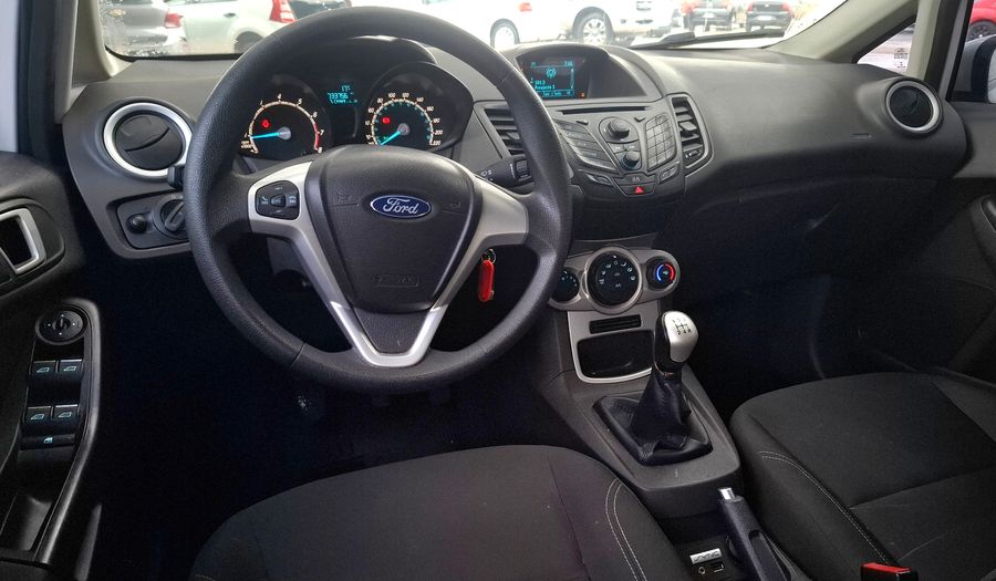 Ford Fiesta Kinetic Design 1.6 S PLUS Hatchback 2017