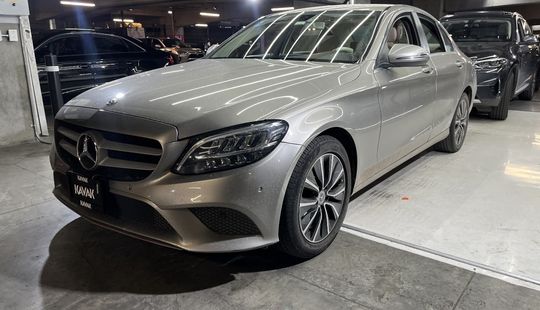 Mercedes Benz • Clase C