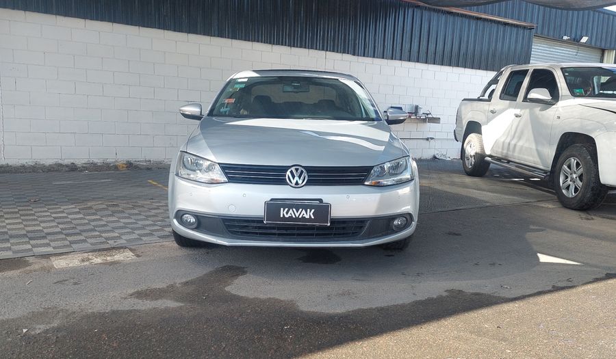 Volkswagen Vento 2.5 LUXURY Sedan 2011