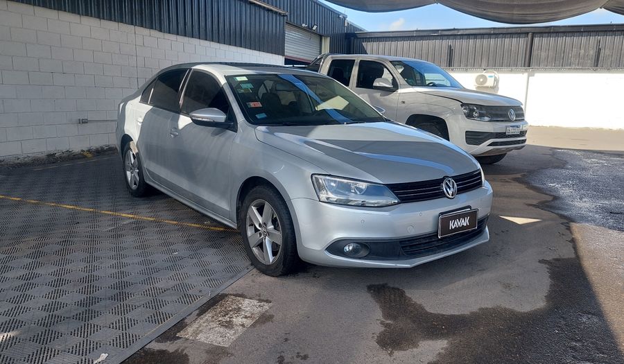 Volkswagen Vento 2.5 LUXURY Sedan 2011