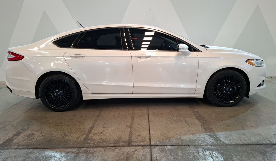 Ford Fusion 2.0 GTDI SE LUXURY AT Sedan 2016