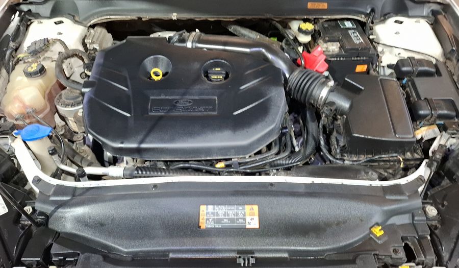 Ford Fusion 2.0 GTDI SE LUXURY AT Sedan 2016