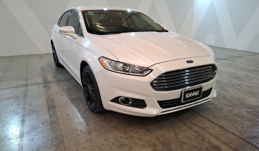 Ford Fusion 2.0 GTDI SE LUXURY AT Sedan 2016