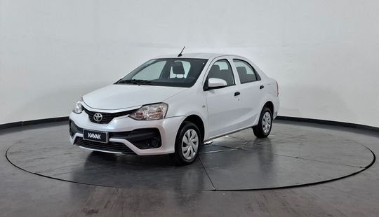 Toyota • Etios