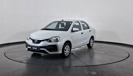 Toyota • Etios
