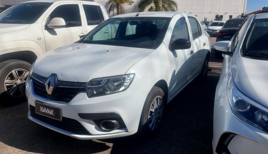 Renault • Logan