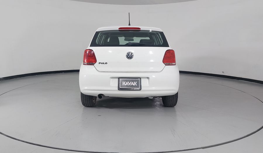 Volkswagen Polo 1.2 COMFORTLINE MT Hatchback 2013