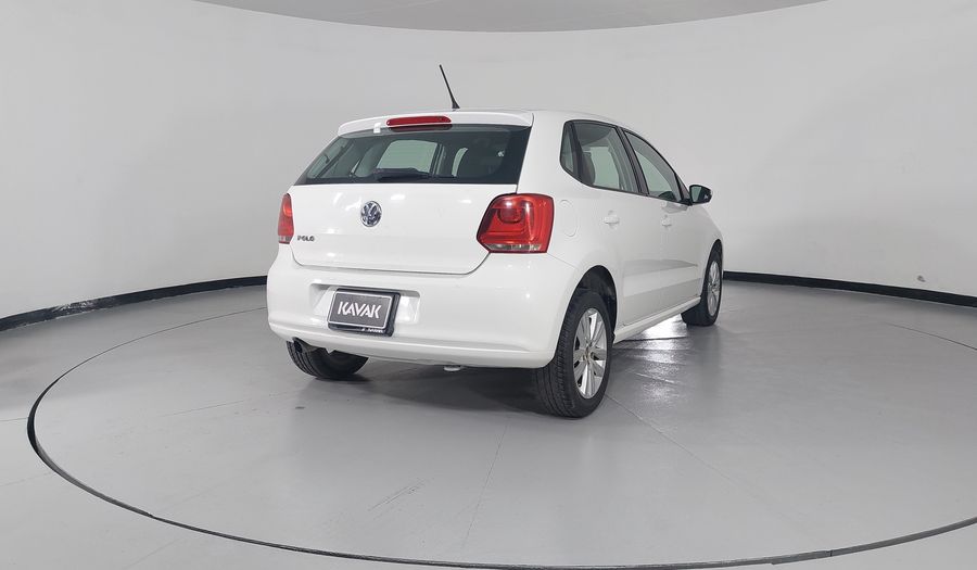 Volkswagen Polo 1.2 COMFORTLINE MT Hatchback 2013