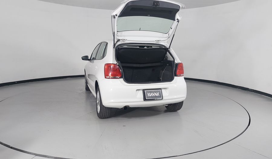 Volkswagen Polo 1.2 COMFORTLINE MT Hatchback 2013