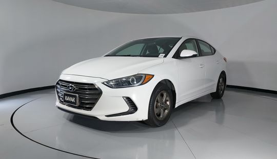 Hyundai • Elantra
