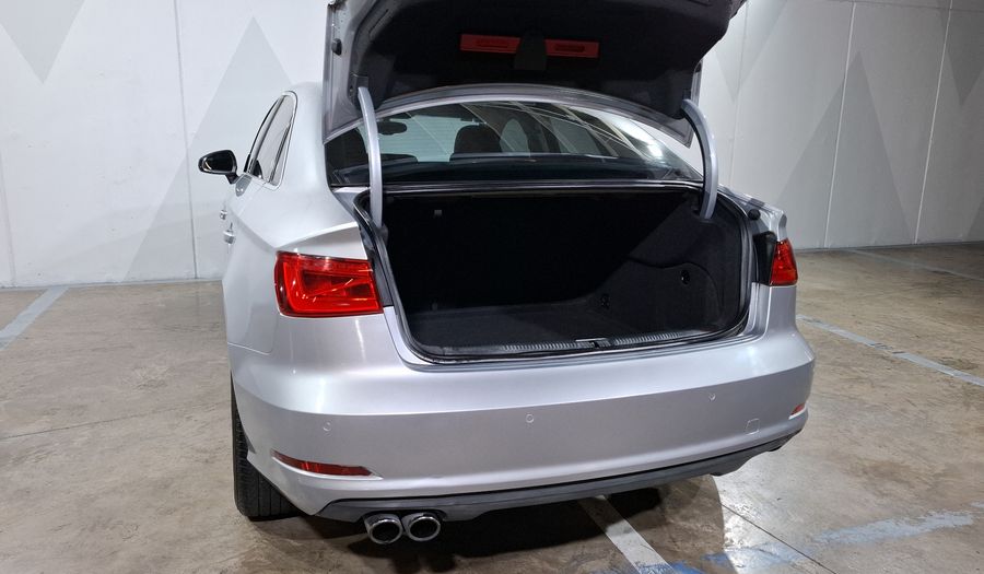 Audi A3 1.8 TFSI ATTRACTION S TRONIC Sedan 2015