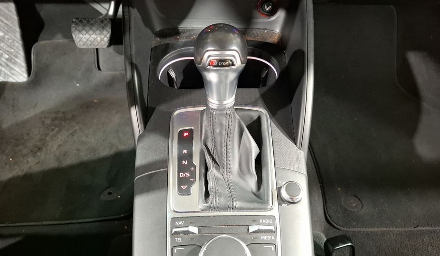 Audi A3 1.8 TFSI ATTRACTION S TRONIC Sedan 2015