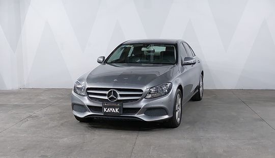 Mercedes Benz • Clase C
