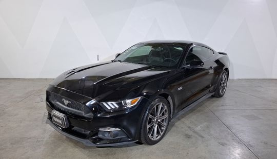 Ford • Mustang