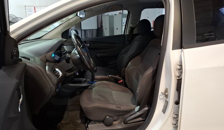 Chevrolet Onix 1.4 LTZ AT Hatchback 2015