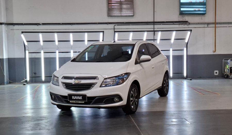 Chevrolet Onix 1.4 LTZ AT Hatchback 2015