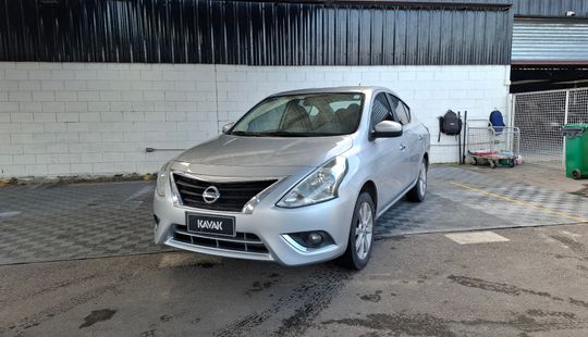 Nissan Versa 1.6 ADVANCE-2017