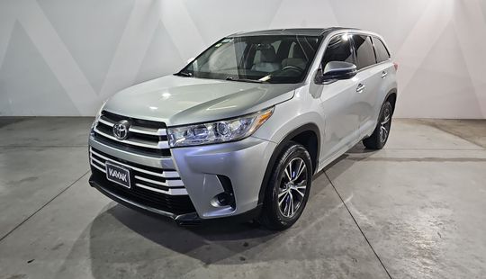 Toyota • Highlander