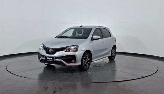 Toyota • Etios