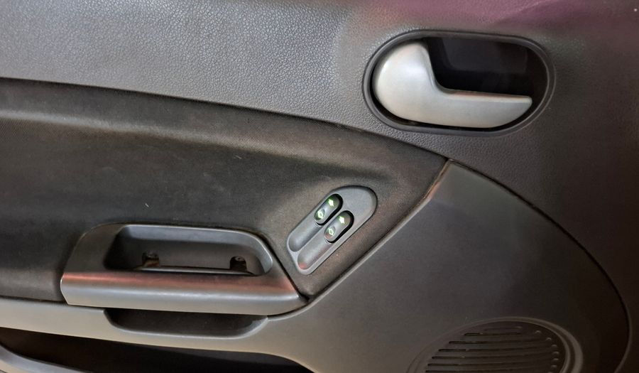 Ford Fiesta 1.6 EDGE PLUS Hatchback 2012