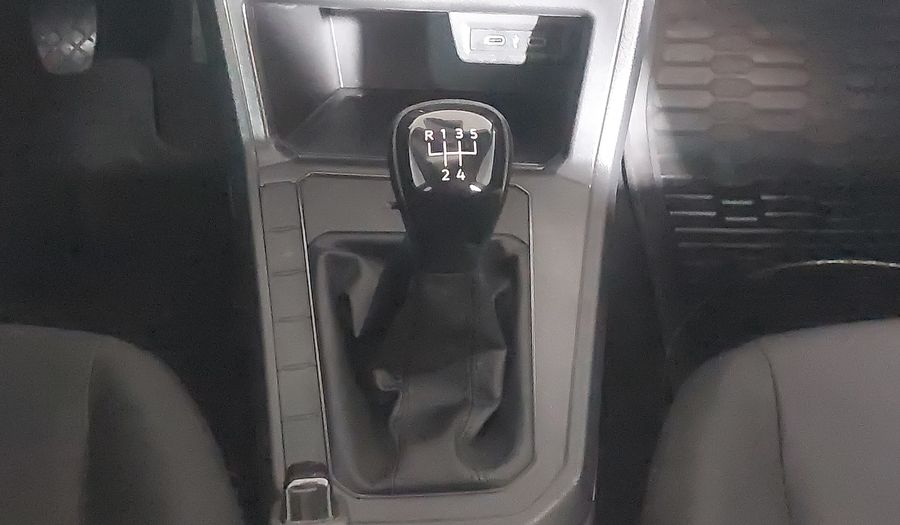 Volkswagen Polo 1.0 TRACK MT Hatchback 2025