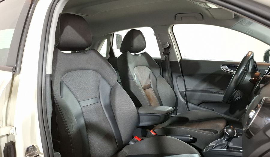 Audi A1 1.4 TFSI EGO S TRONIC Hatchback 2015