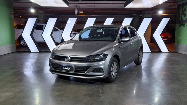 Volkswagen Polo 1.6 MSI TRENDLINE AT