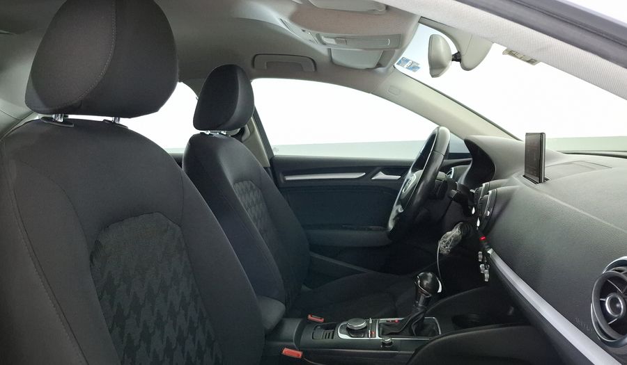Audi A3 1.8 TFSI AMBIENTE S TRONIC Sedan 2015