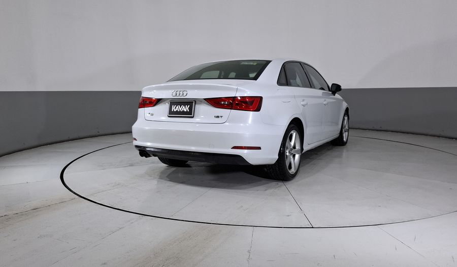 Audi A3 1.8 TFSI AMBIENTE S TRONIC Sedan 2015