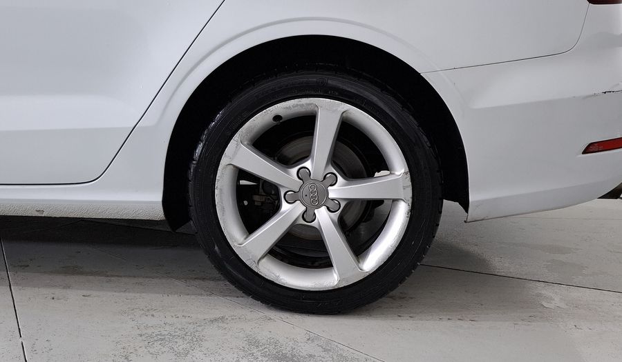 Audi A3 1.8 TFSI AMBIENTE S TRONIC Sedan 2015