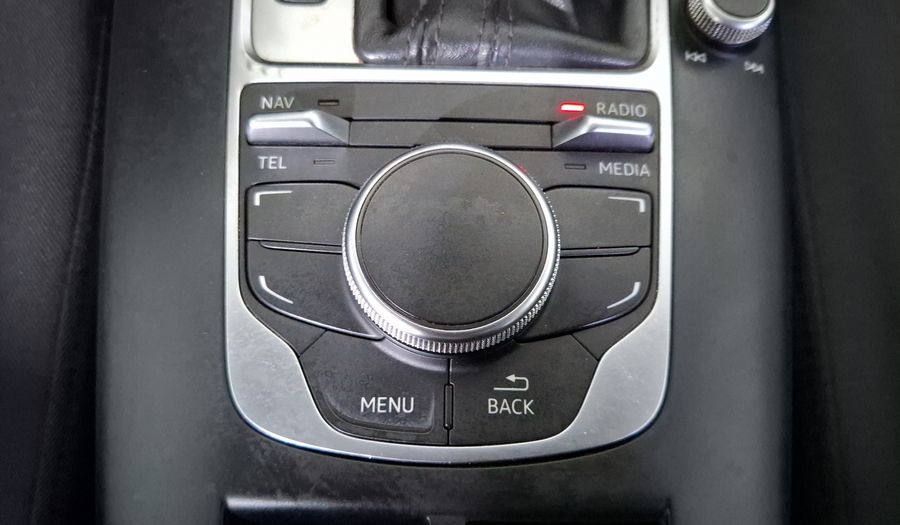 Audi A3 1.8 TFSI AMBIENTE S TRONIC Sedan 2015