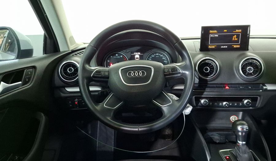 Audi A3 1.8 TFSI AMBIENTE S TRONIC Sedan 2015