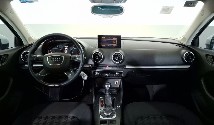 Audi A3 1.8 TFSI AMBIENTE S TRONIC Sedan 2015