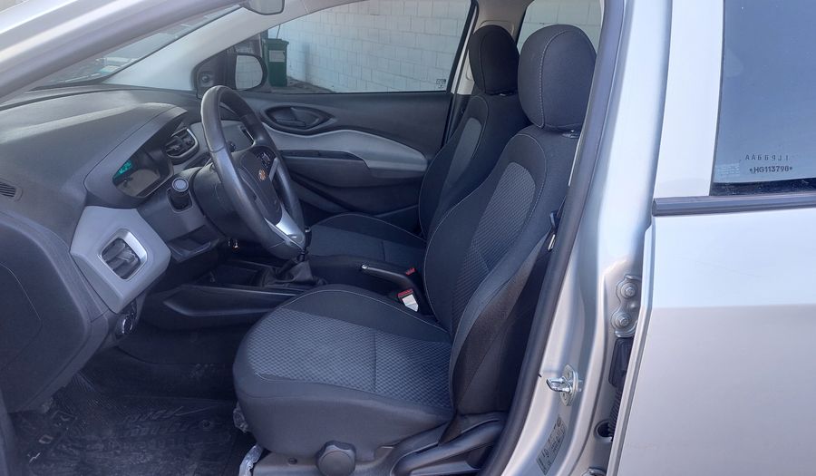 Chevrolet Onix 1.4 LT Hatchback 2016
