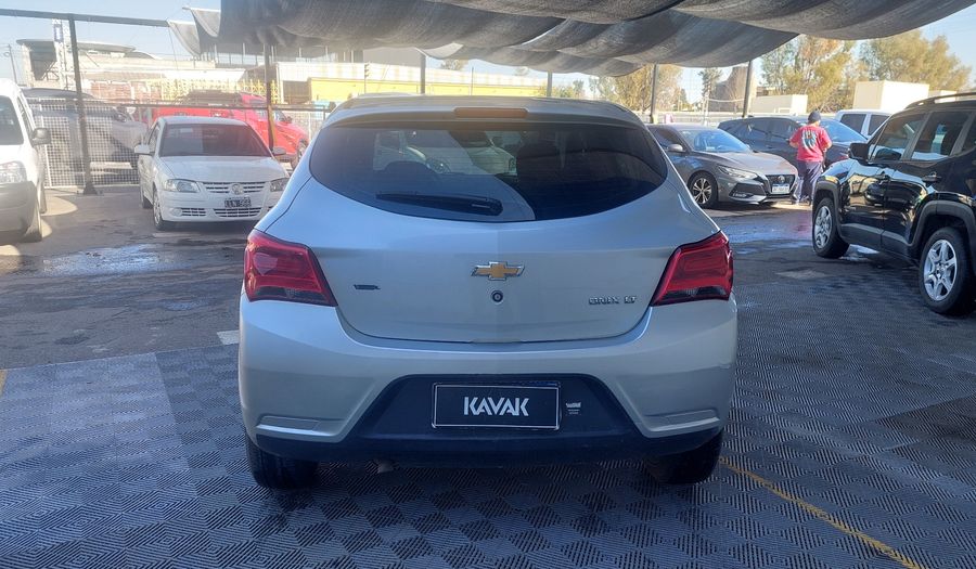 Chevrolet Onix 1.4 LT Hatchback 2016