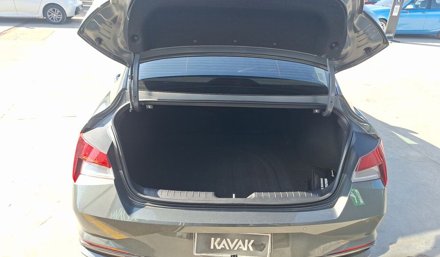 Hyundai Elantra 2.0 VALUE Sedan 2022