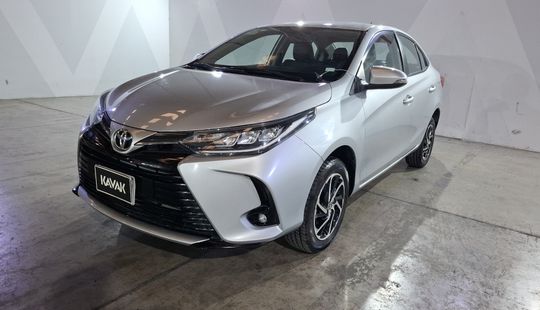 Toyota • Yaris
