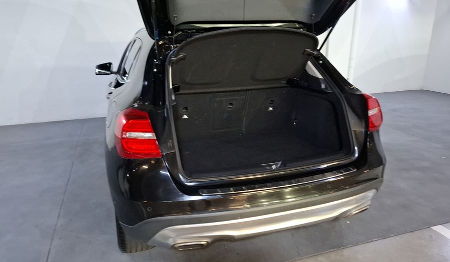Mercedes Benz Clase Gla 1.6 GLA 200 CGI SPORT Suv 2015