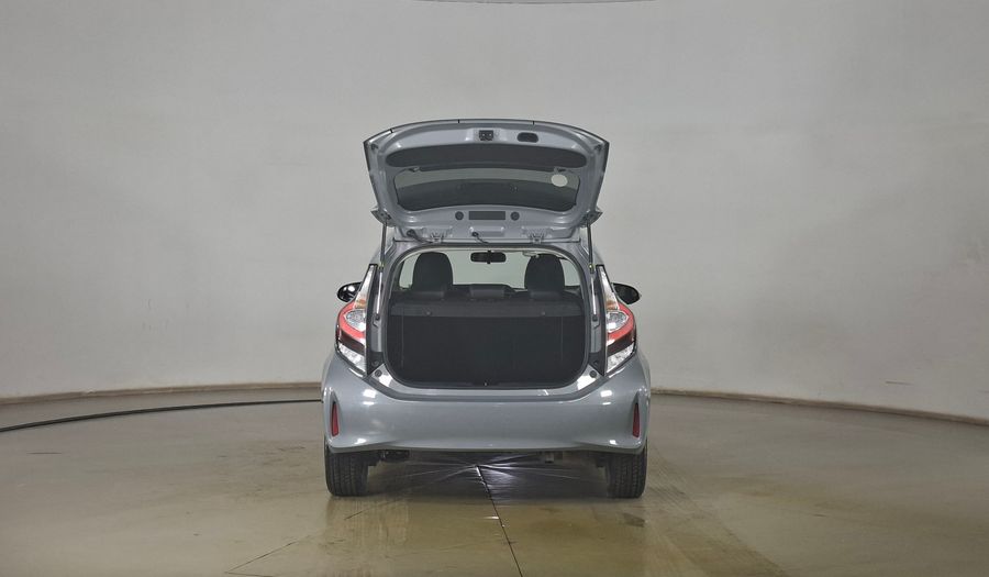 Toyota Prius 1.5 HYBRID AUTO Hatchback 2021