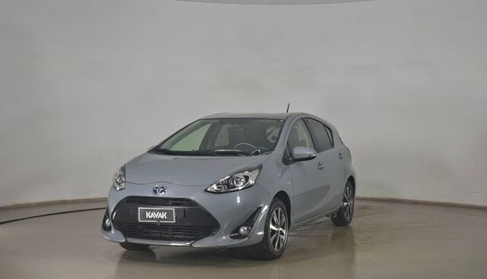 Toyota • Prius
