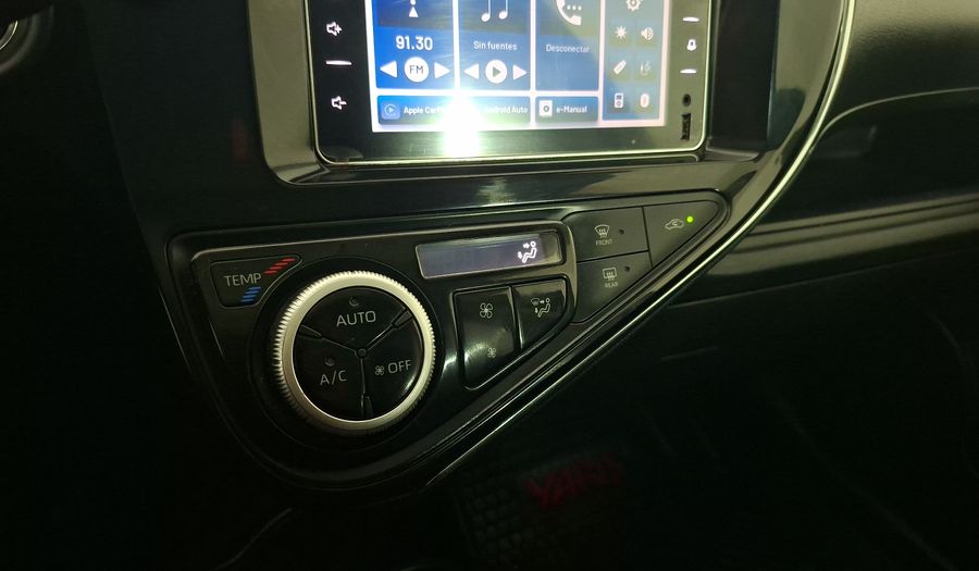 Toyota Prius 1.5 HYBRID AUTO Hatchback 2021