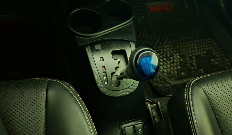 Toyota Prius 1.5 HYBRID AUTO Hatchback 2021