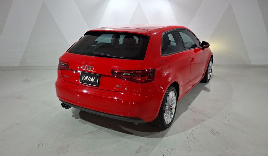 Audi A3 1.8 TFSI AMBIENTE S TRONIC Hatchback 2016