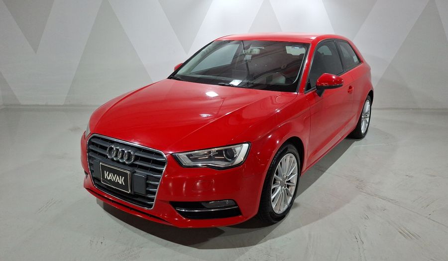 Audi A3 1.8 TFSI AMBIENTE S TRONIC Hatchback 2016