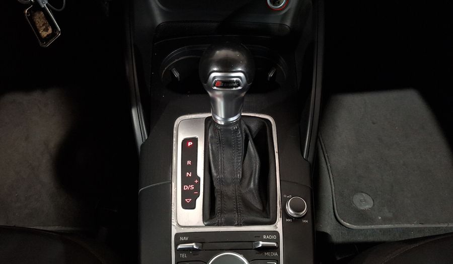 Audi A3 1.8 TFSI AMBIENTE S TRONIC Hatchback 2016