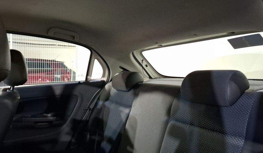 Volkswagen Gol 1.6 5 PTAS. CL A/A Hatchback 2016