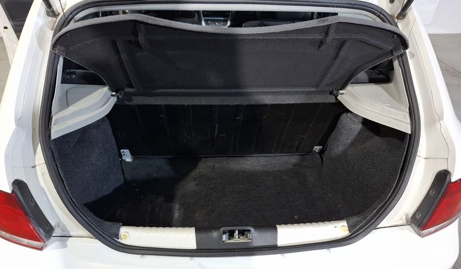 Volkswagen Gol 1.6 5 PTAS. CL A/A Hatchback 2016