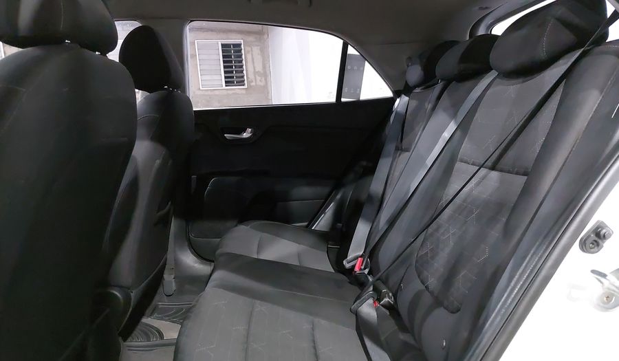 Kia Rio 1.6 LX Hatchback 2020
