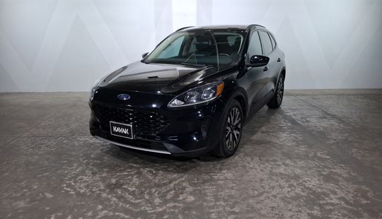 Ford • Escape